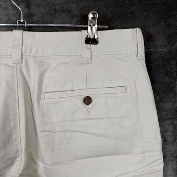J. Crew Flat Front Trouser Shorts 7" inseam khaki tan beige Men's size 32 - Picture 4 of 13